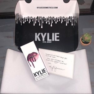 BRAND NEW Kylie Cosmetics Head Over Heels Lip Kit